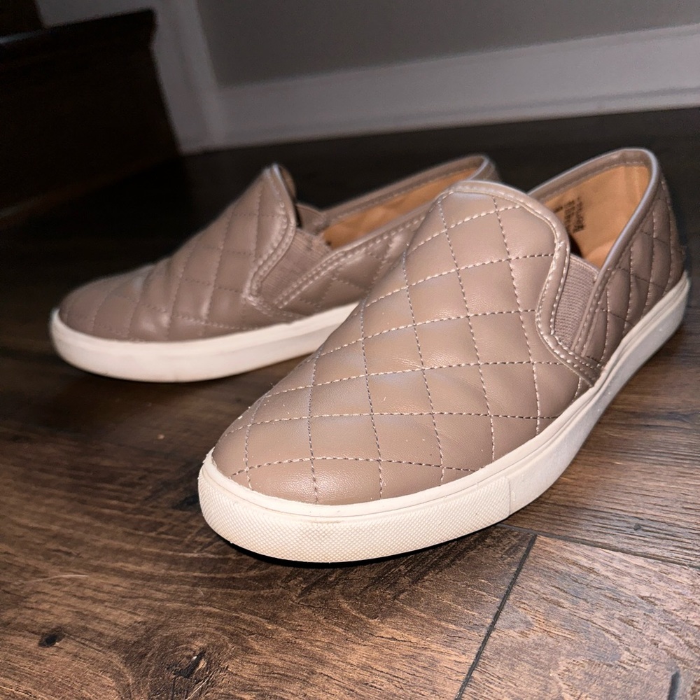 Quilted slide on sneakers